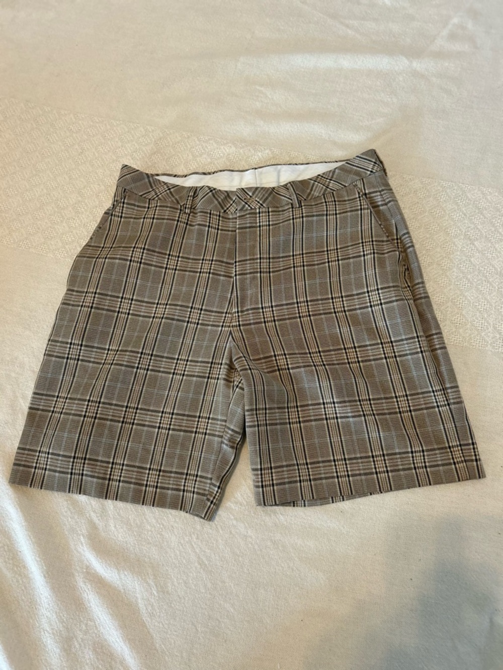 Alan Flusser Plaid Flat-Front Golf Shorts in Brown and Gray men’s M